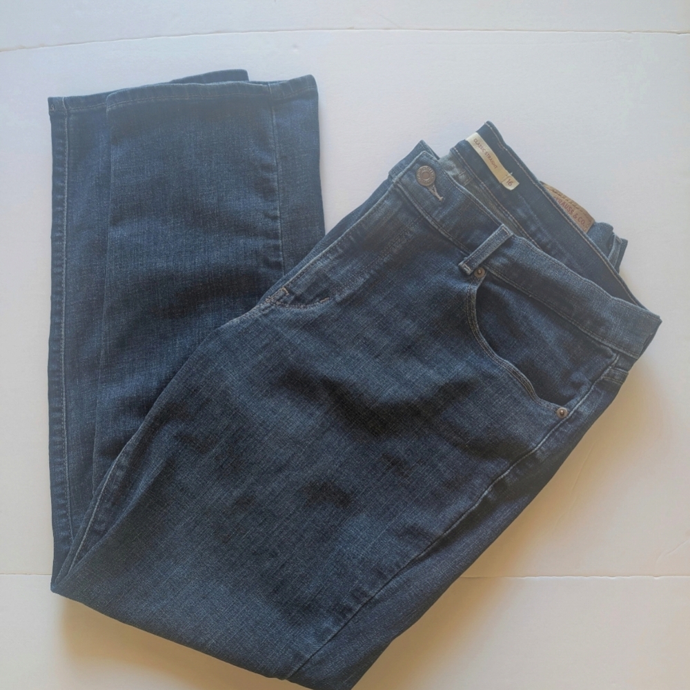 Levi's Women's Classic Straight Leg Dark Wash Blue Jeans Size 16 High Mid Rise